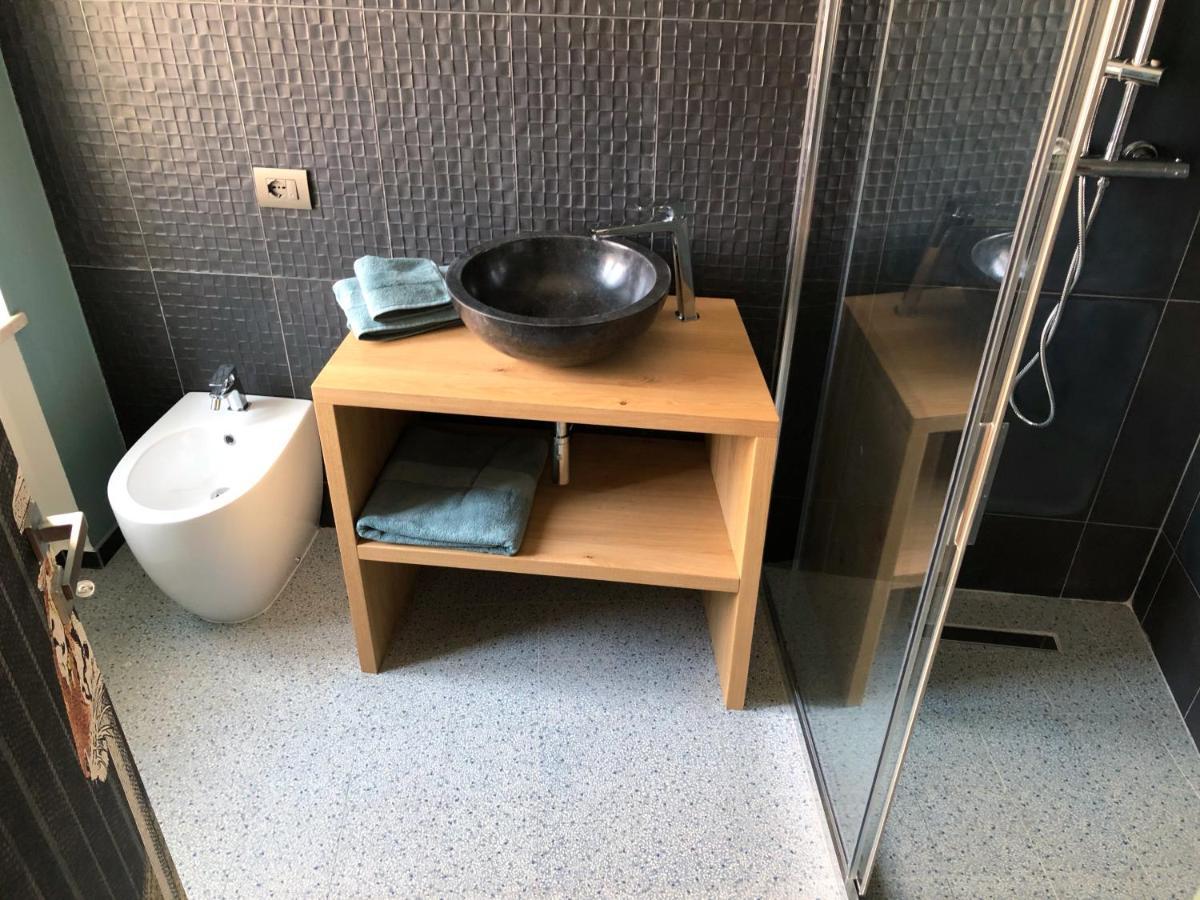 The Lion'S Den Bnb Trieste Bagian luar foto