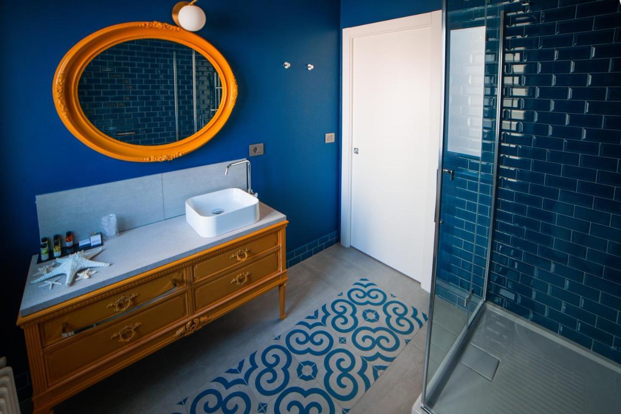 The Lion'S Den Bnb Trieste Bagian luar foto