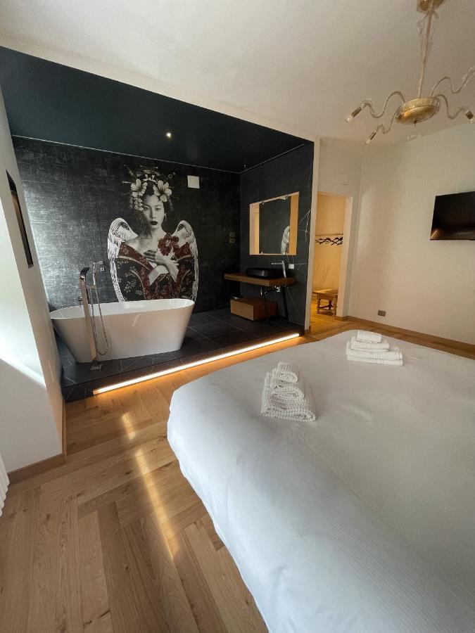 The Lion'S Den Bnb Trieste Bagian luar foto